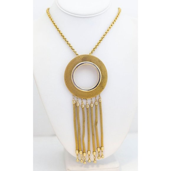 Vintage Gold Tone Chain Ring Elegant Tassel Necklace 18 inch - A22 - Picture 2 of 3